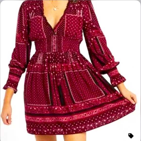 Altar'd State Dresses & Skirts - 🩷ALTAR’D STATE Red Paisley Dress
